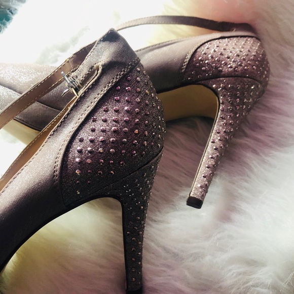 Toupe End Rhinestone heel - Picture 2 of 4